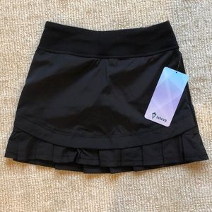 Ivivva Bottoms - NWT Ivivva girls tennis skirt Ivivva Bottoms - NWT Ivivva girls tennis skirt